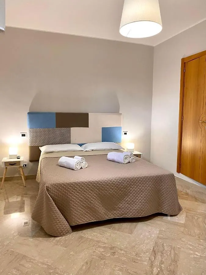 Ginevra Rooms Bari 0*,  Italien