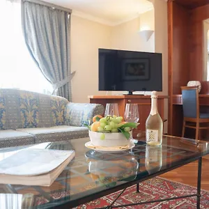 nettuno.taorminaitalyhotels.com/
